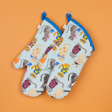 Load image into Gallery viewer, Feline Fine Oven Mitts Set of 2