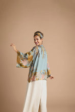 Load image into Gallery viewer, Trailing Wisteria Kimono Jacket - Ice
